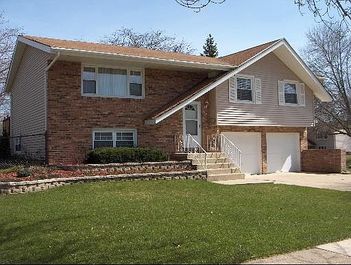 1st image of 315 N Alden Ln