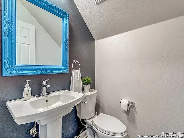30 Chapel Hill Cir — Photo 12