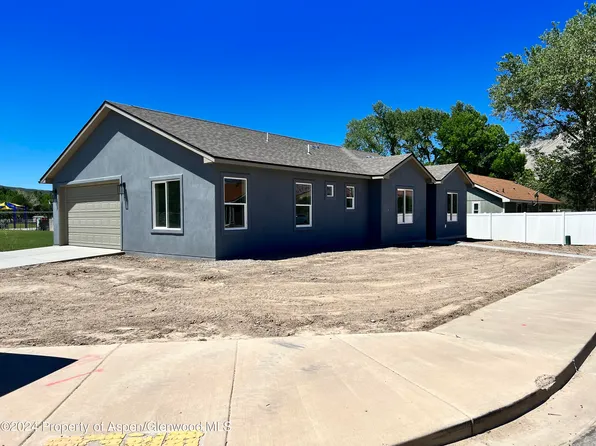 125 Anvil Ln, Parachute, CO 81635