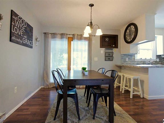 5th image of 1118 Park Dr