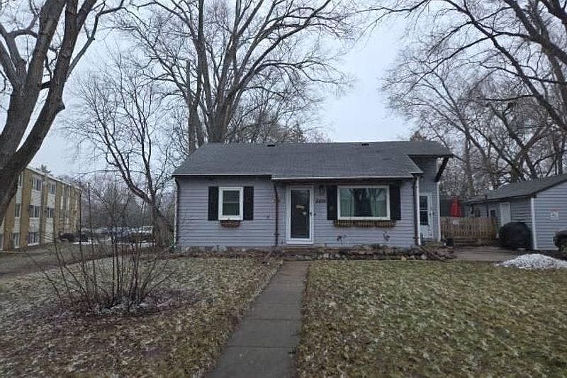 1st image of 8425 Girard Ave S