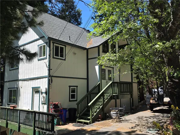 582 Grass Valley Ct, Lake Arrowhead, CA 92352