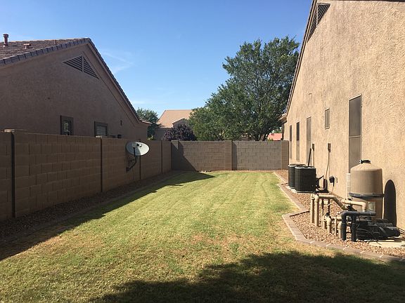 3rd image of 2461 E Sierra Madre Ave