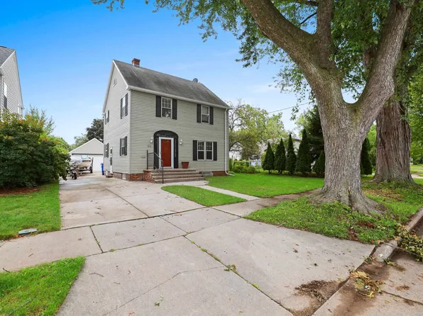 1816 N Superior St, Appleton, WI 54911