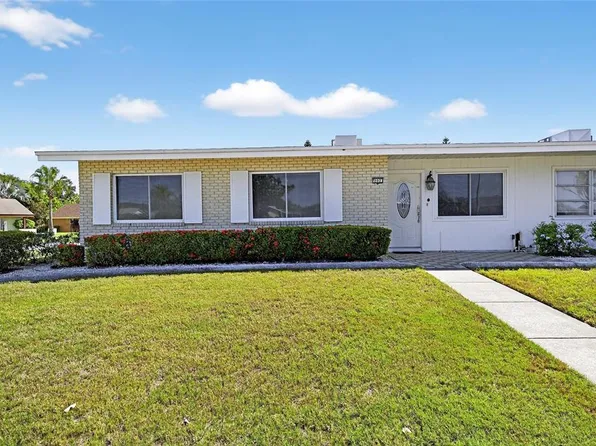 202 S Pebble Beach Blvd #202, Sun City Center, FL 33573