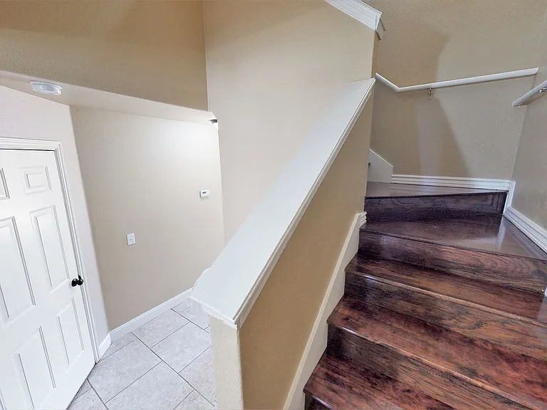 804 Meadowlands Drive — Photo 37
