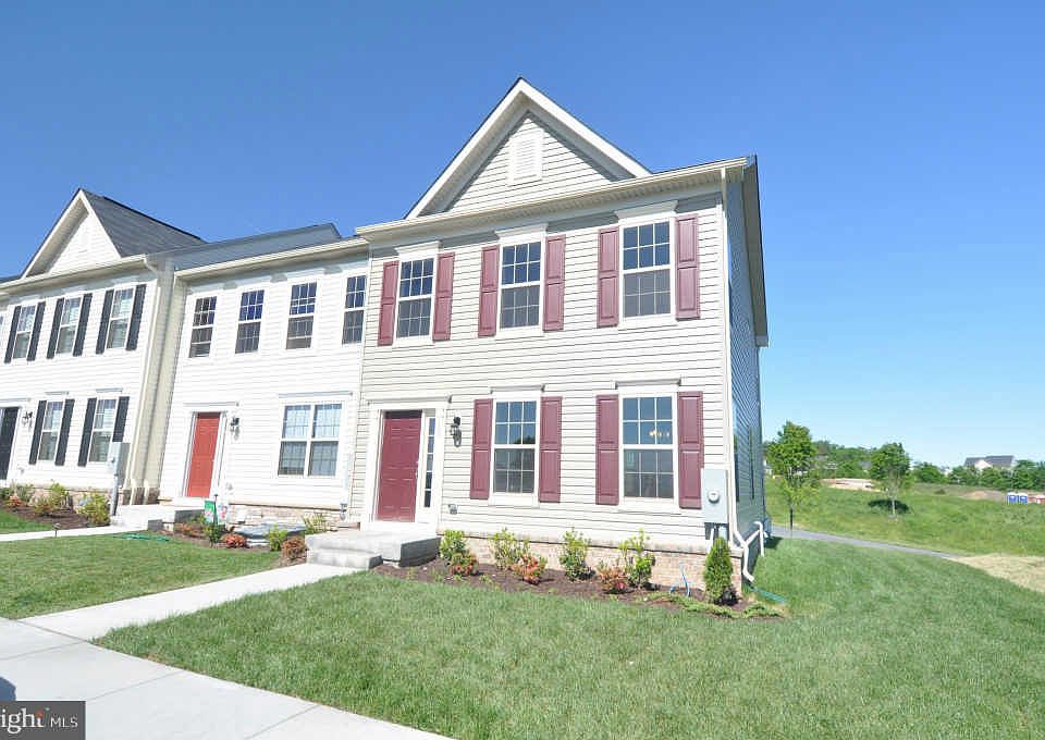 1st image of 100 Niblick Sq