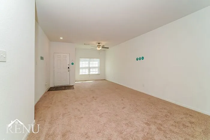 109 Fox Glen Trl — Photo 12