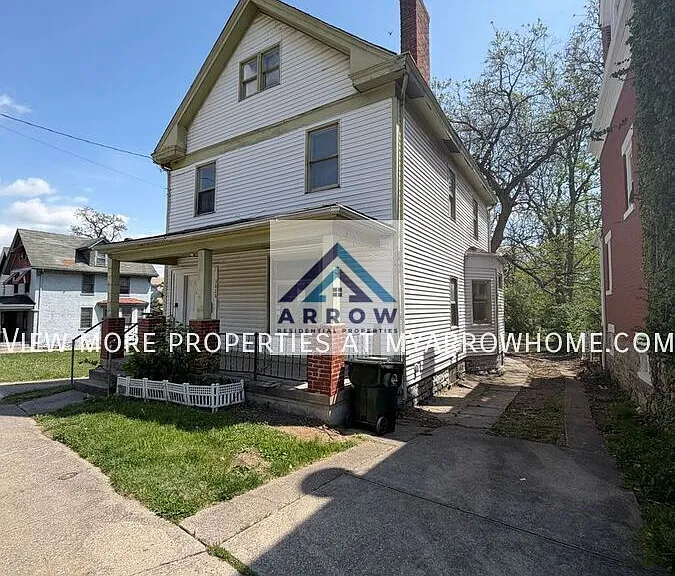 3028 Gilbert Ave — Photo 1