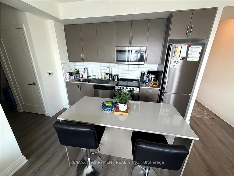 509 Dundas St W #616 — Photo 13