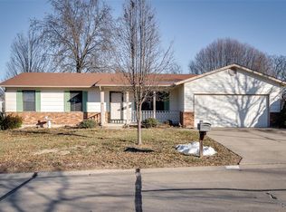 1230 Mount Olympus Dr, Saint Peters, MO