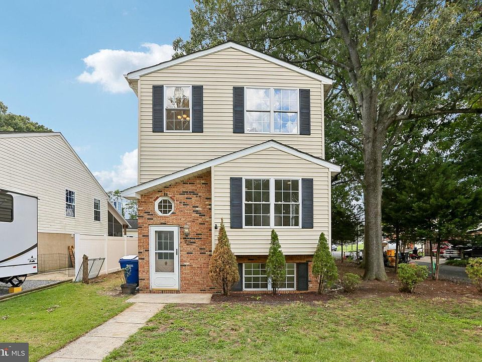 1st image of 7736 Woodlawn Ave