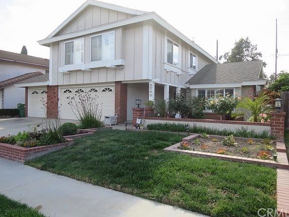 2nd image of 2722 S Deegan Dr