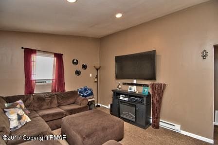 5th image of 3127 Penny Ln