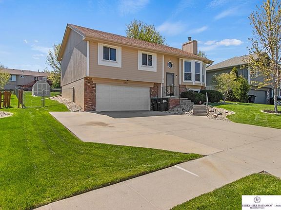 2nd image of 12931 Himebaugh Ave