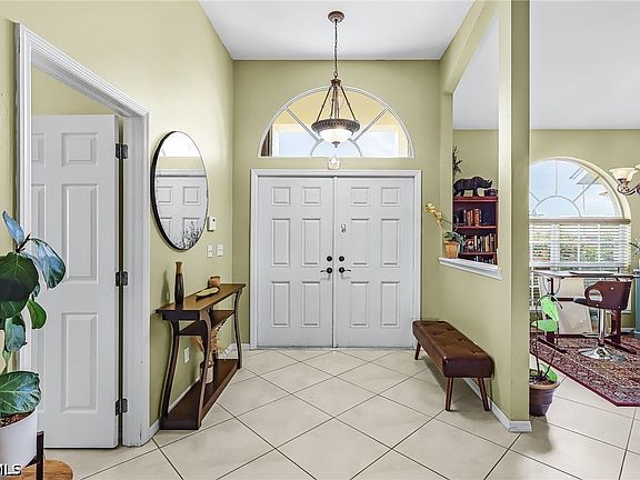 3rd image of 1721 SW 30th Ter