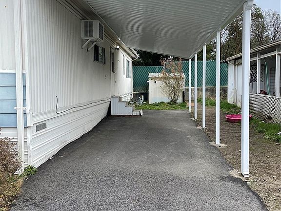 3rd image of 12200 Stone Ave N