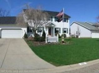 1031 Minuteman Ave NW, Massillon, OH 44646