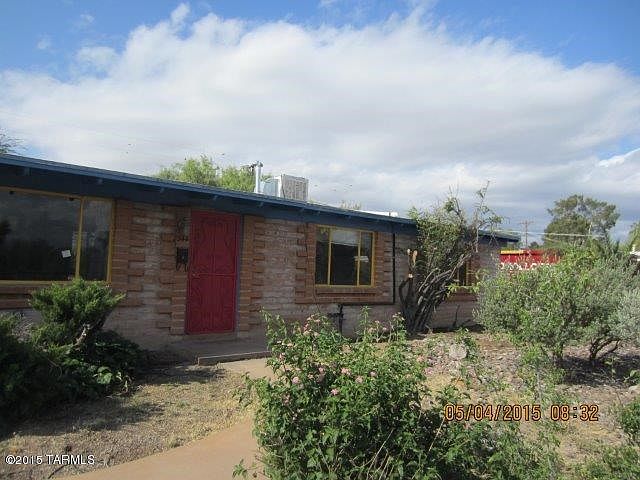 1st image of 2944 E Cushman Dr