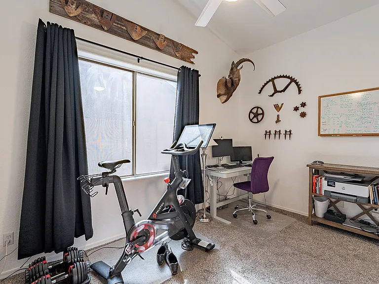 3877 E Washington Ct — Photo 41