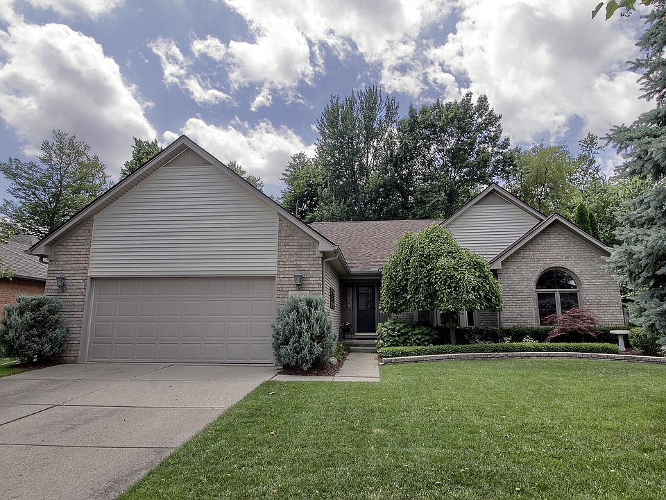 1st image of 52229 Sawmill Creek Dr