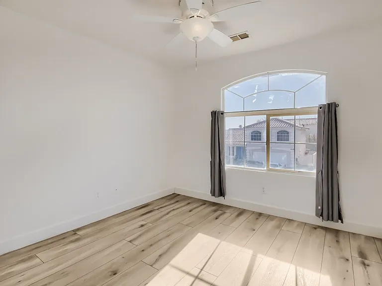 9753 Silver Lasso St — Photo 20