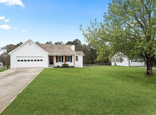 823 Lodgeview Dr, Bethlehem, GA 30620