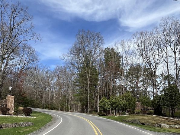 125 Ponder Ln, Scotrun, PA 18355