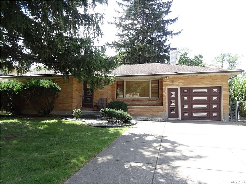 1st image of 234 Burnside Dr