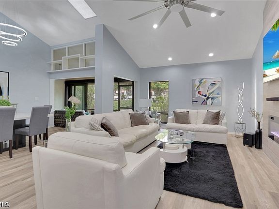 3rd image of 4841 Springline Dr