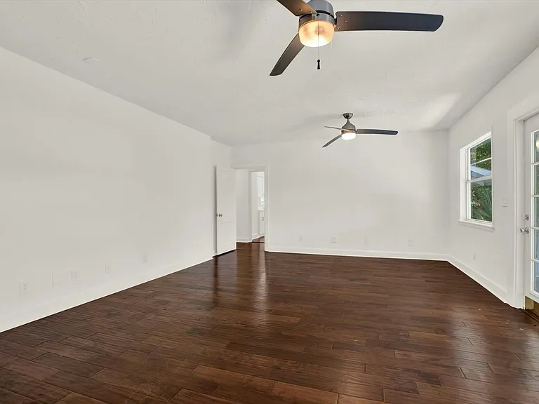 1614 N Osceola Ave — Photo 13