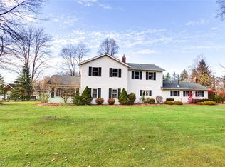 15660 Chipmunk Ln, Middlefield, OH 44062