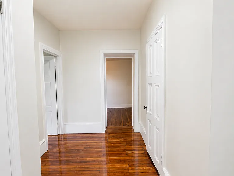 102 E Mount Airy Ave — Photo 10