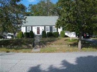 496 Mount Pleasant St, Fall River, MA 02720