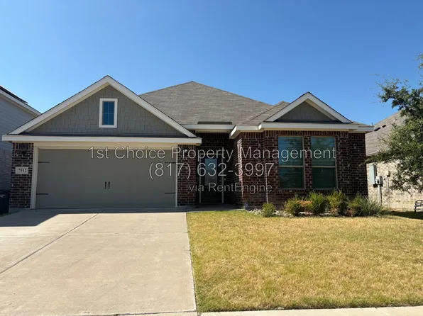 7512 Noble Oaks Dr, Fort Worth, TX 76120