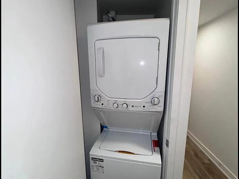 1 Jarvis St #723 — Photo 8