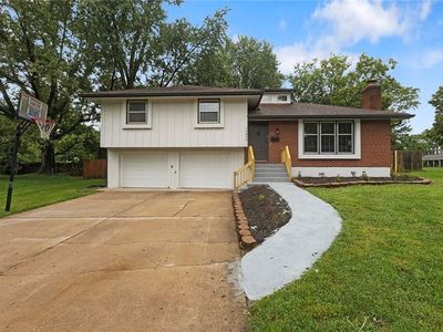 10805 E 65th St, Raytown, MO, 64133