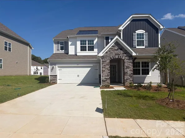 2117 Morning Gold Dr, Maiden, NC 28650
