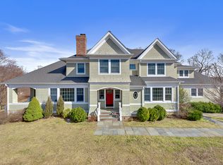 23 Hammond Ridge Rd, Mount Kisco, NY 10549