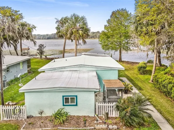 10025 W Riverwood Dr, Crystal River, FL 34428