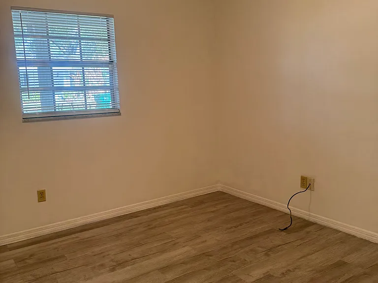 1444 E 1st Ave #1444 — Photo 9
