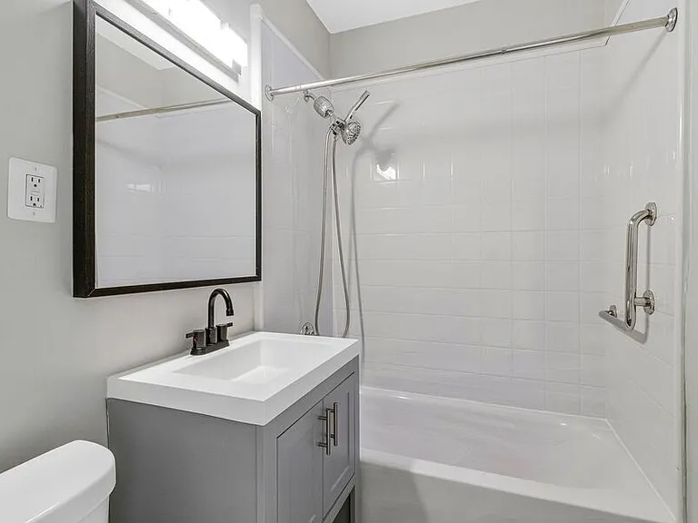 413 Buchanan St NW — Photo 25