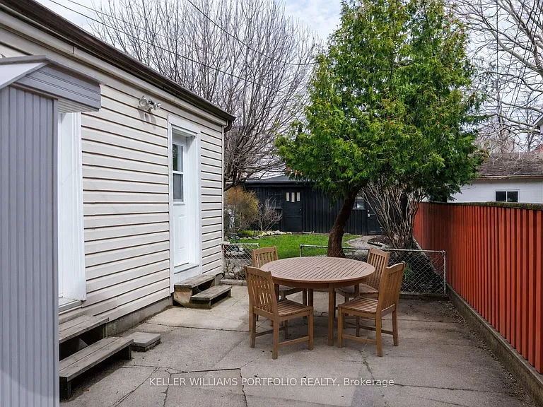 127 Lisgar St — Photo 22