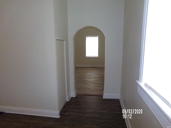 5th image of 37 W Eichel Ave