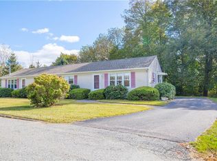 13 Dawes Ave, North Kingstown, RI 02852
