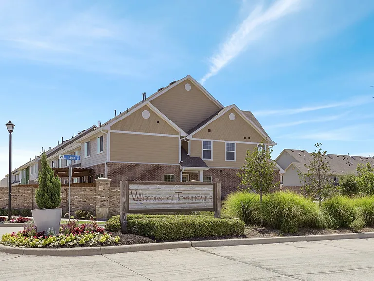 2866 Grandview Dr — Photo 5