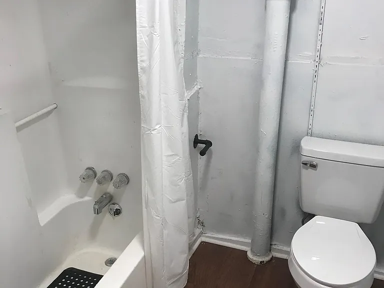 33 Wilcoxen St — Photo 11