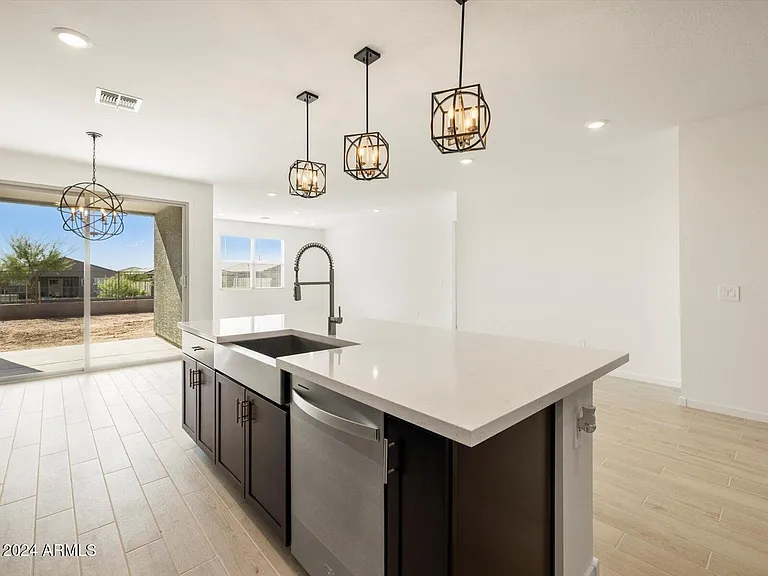 16063 W Desert Spoon Dr — Photo 17