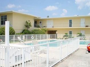 727 Hummingbird Way APT 3, North Palm Beach, FL 33408