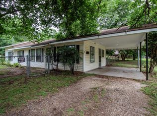 506 W Elm St, Crockett, TX 75835